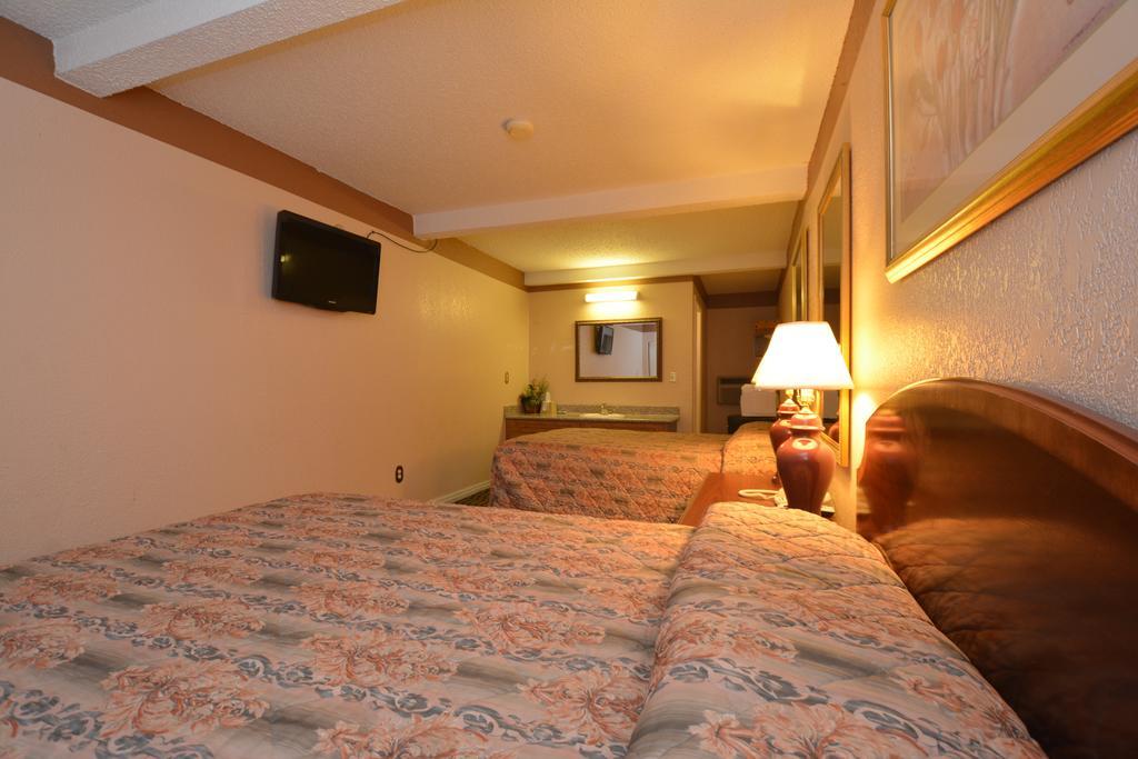 Newcastle Motel Buitenkant foto